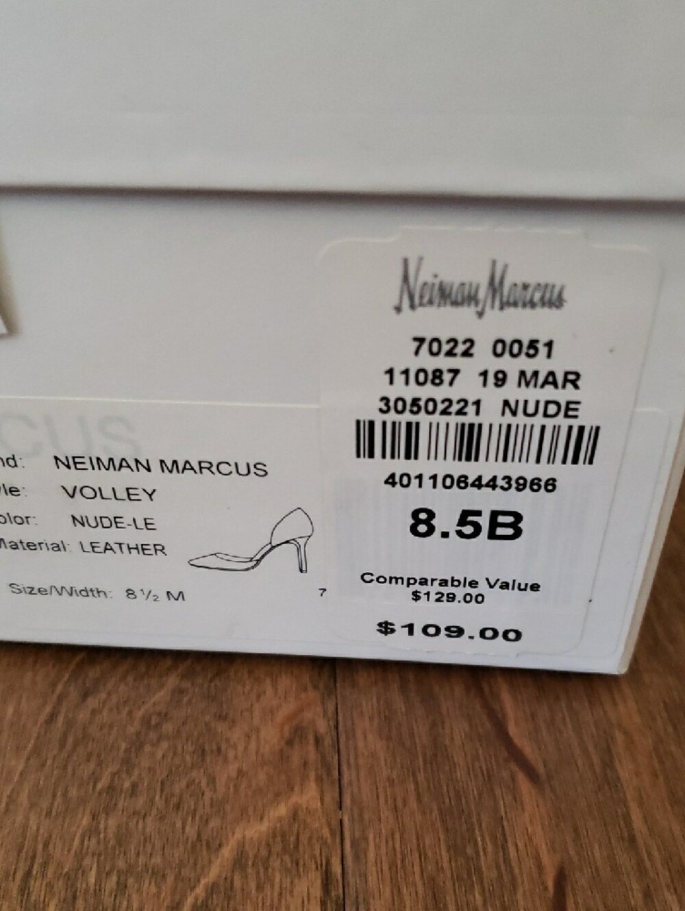 NWT Neiman Marcus Nude Leather Pointed Volley Heels - Picture 9 of 9